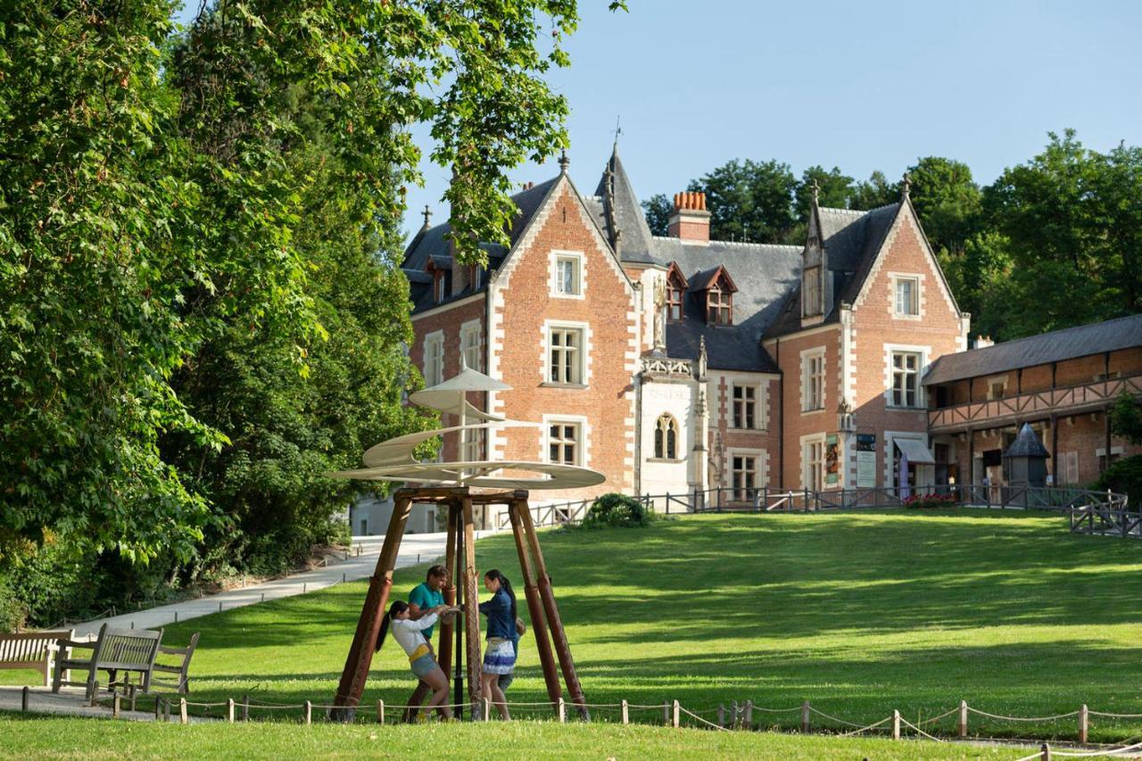 Le Clos Fleuri - Chambres D'Hotes 翁赞 外观 照片